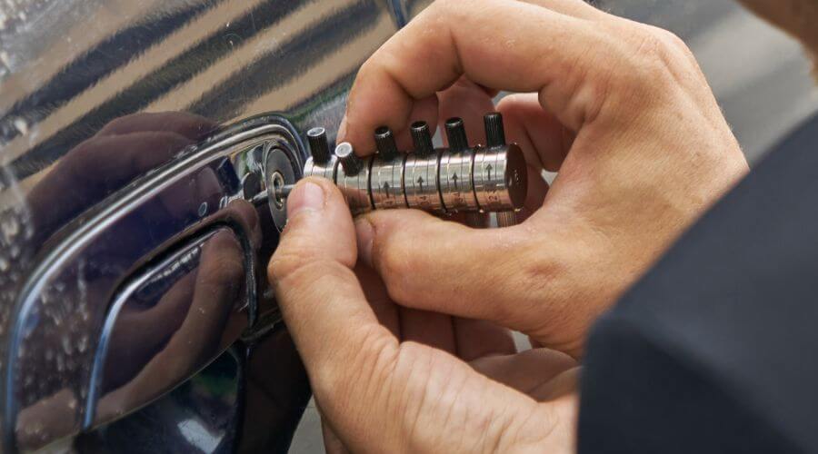 Expert new roof installation services in Elmwood, IL